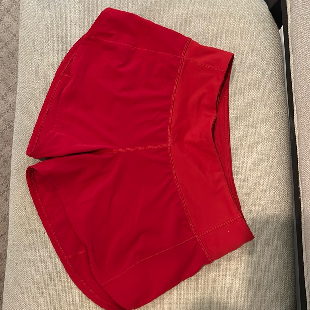 Lululemon Mid-rise Speed-Up lined shorts 4” inseam. Size 4